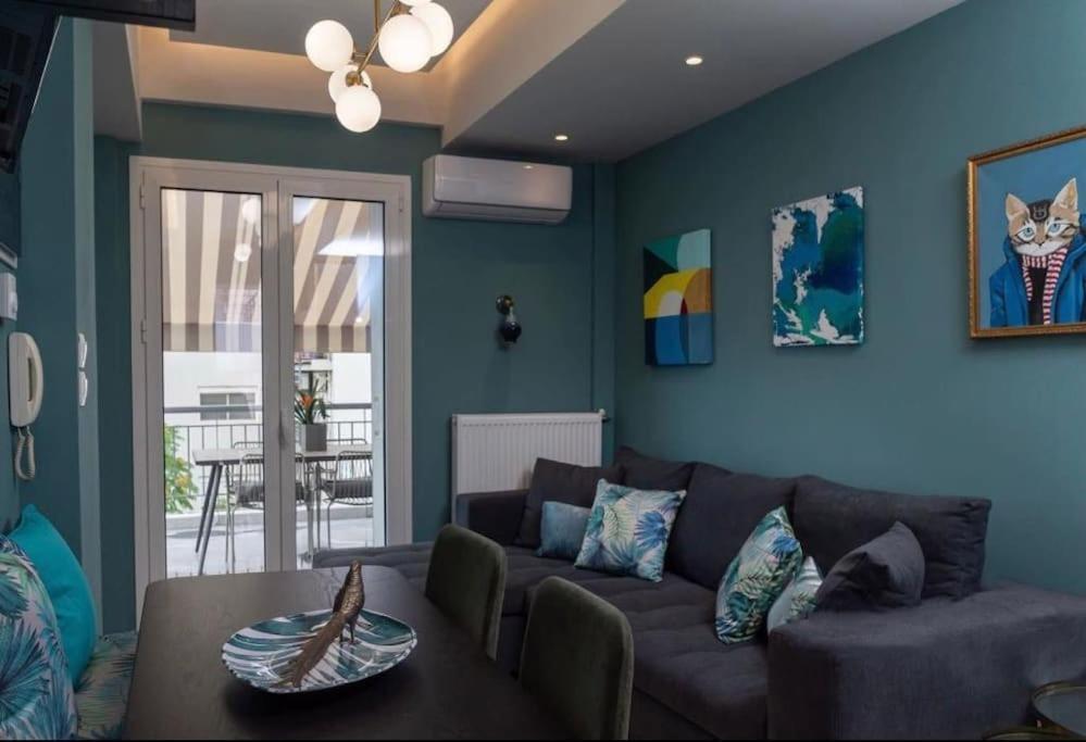 אתונה Artistic Apt In Vibrant Gazi With Large Terrace By Ghh מראה חיצוני תמונה
